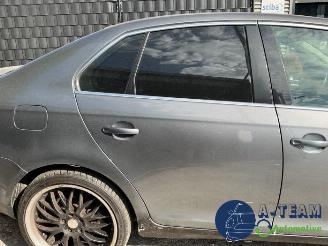 Volkswagen Jetta Jetta III (1K2), Sedan, 2005 / 2010 1.6 FSI 16V picture 14
