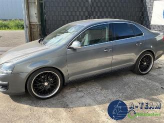 Volkswagen Jetta Jetta III (1K2), Sedan, 2005 / 2010 1.6 FSI 16V picture 8