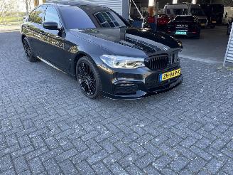 krockskadad bil auto BMW 5-serie 530e iPerformance High Executive Edition 2019/5