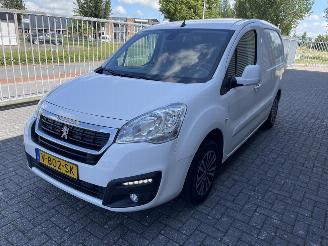 dommages fourgonnettes/vécules utilitaires Peugeot Partner 120 1.6 BlueHDi 100 L1 Première S&S 2018/9