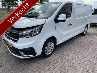 krockskadad bil bedrijf Renault Trafic AUTOMAAT! 2.0 dCi 150 T30 L2H1 Luxe 2022/3