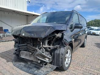 Damaged car Mercedes Vito Vito (447.6) Van 2.2 116 CDI 16V (OM651.950) [120kW]  (10-2014/...) 2017/4
