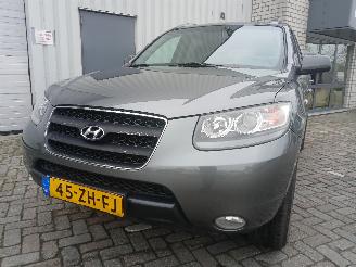 Unfallwagen Hyundai Santa Fe Santa Fe II (CM) SUV 2.7 V6 24V 4x2 (G6EA) [139kW]  (03-2006/12-2009) 2008/2