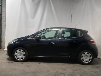 Peugeot 208 208 I (CA/CC/CK/CL) Hatchback 1.4 HDi (DV4C(8HP)) [50kW]  (03-2012/12-=
2019) picture 4