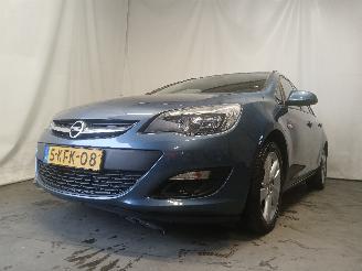 Schadeauto Opel Astra Astra J Sports Tourer (PD8/PE8/PF8) Combi 1.4 Turbo 16V (A14NET(Euro 5=
)) [88kW]  (10-2010/04-2016) 2013/3