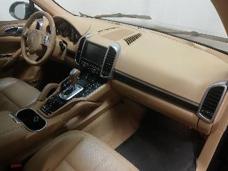 Porsche Cayenne Cayenne II (92A) SUV 3.0 D V6 24V (MCR.C(Euro 5)) [180kW]  (06-2011/05=
-2018) picture 8