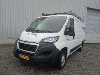 damaged passenger cars Peugeot Boxer Boxer (U9) Van 2.2 Blue HDi 140 (DW12RUD(4HB)) [103kW]  (07-2019/...) 2020/1