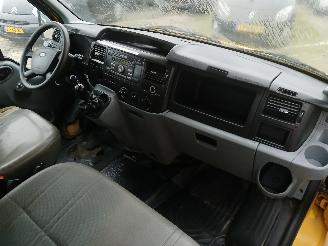 Ford Transit Transit Bus 2.2 TDCi 16V (P8FA(Euro 4)) [63kW]  (04-2006/08-2014) picture 6