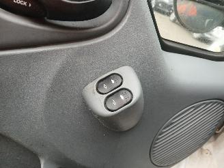 Ford Transit Transit RWD Van 2.4 TDCi 16V (PHFA) [74kW]  (04-2006/08-2014) picture 11