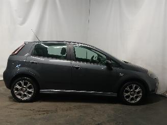 Fiat Punto Punto III (199) Hatchback 0.9 TwinAir (312.A.2000) [63kW]  (03-2012/..=
=2E) picture 7