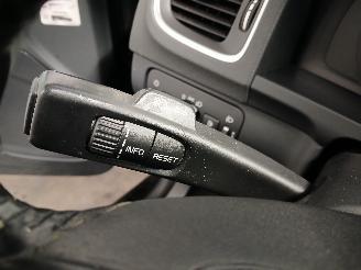 Volvo V-60 V60 I (FW/GW) Combi 1.6 T3 16V (B4164T3(Euro 5)) [110kW]  (09-2010/12-=
2015) picture 15