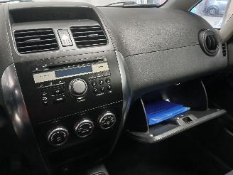 Fiat Sedici Sedici (189) SUV 1.6 16V Emotion 4x4 (M16A) [79kW]  (06-2006/10-2009) picture 15