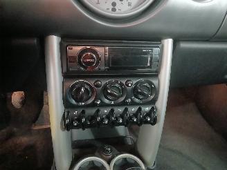 Mini Mini Mini One/Cooper (R50) Hatchback 1.6 16V Cooper (W10-B16A) [85kW]  (06-=
2001/09-2006) picture 11