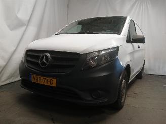 krockskadad bil auto Mercedes Vito Vito (447.6) Van 2.2 116 CDI 16V (OM651.950) [120kW]  (10-2014/...) 2016/12