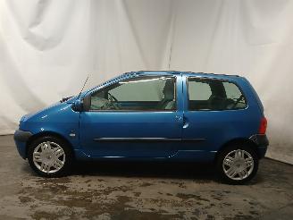 Renault Twingo Twingo (C06) Hatchback 3-drs 1.2 16V (D4F-708) [55kW]  (10-2003/05-200=
7) picture 4