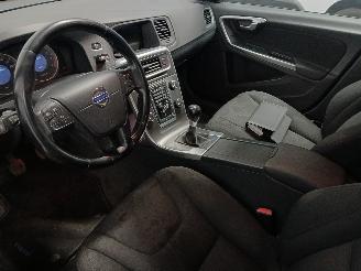 Volvo V-60 V60 I (FW/GW) Combi 1.6 T3 16V (B4164T3(Euro 5)) [110kW]  (09-2010/12-=
2015) picture 12