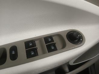 Renault Zoé Zoé (AG) Hatchback 5-drs 46kW (5AM-450(5AM-B4)) [46kW]  (06-2012/...=
) picture 12