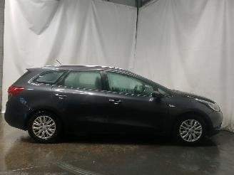 Kia Cee d Cee'd Sportswagon (JDC5) Combi 1.4i CVVT 16V (G4FA) [73kW]  (09-2012/1=
2-2018) picture 7
