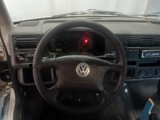 Volkswagen Transporter Transporter/Caravelle T4 Bus 2.5i (AVT) [85kW]  (08-1996/04-2003) picture 16