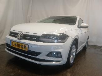 Unfallwagen Volkswagen Polo Polo VI (AW1) Hatchback 5-drs 1.0 TSI 12V BlueMotion (DKRF) [85kW]  (0=
9-2017/...) 2019/1