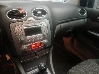 Ford Focus Focus 2 Hatchback 1.8 16V (QQDA) [92kW]  (03-2006/09-2012) picture 17