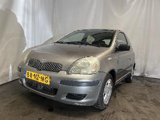 Vaurioauto  passenger cars Toyota Yaris Yaris (P1) Hatchback 1.3 16V VVT-i (2SZFE) [64kW]  (04-2002/09-2005) 2004/4