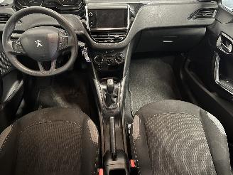 Peugeot 208 208 I (CA/CC/CK/CL) Hatchback 1.2 Vti 12V PureTech 82 (EB2F(HMZ)) [60k=
W]  (03-2012/12-2019) picture 14