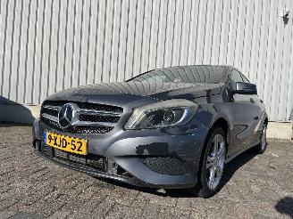 Coche accidentado Mercedes A-klasse A (W176) Hatchback 1.6 A-180 16V (M270.910) [90kW]  (09-2012/05-2018) 2014/9