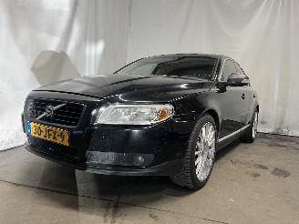 Voiture accidenté Volvo V-40 V40 (MV) Hatchback 5-drs 1.6 D2 (D4162T) [84kW]  (03-2012/12-2016) 2014/3