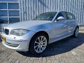 BMW 1-serie 1 serie (E87/87N) Hatchback 5-drs 116i 1.6 16V (N45-B16A) [85kW]  (06-=
2004/06-2011) picture 3