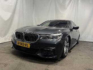 krockskadad bil auto BMW 7-serie 7 serie (G11/G12) Sedan 750 Li XDrive V8 32V (N63-B44C) [330kW]  (09-2=
015/02-2019) 2015/8