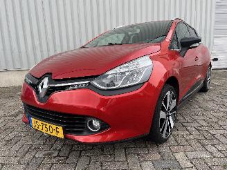Vaurioauto  passenger cars Renault Clio Clio IV Estate/Grandtour (7R) Combi 5-drs 0.9 Energy TCE 90 12V (H4B-4=
08(H4B-B4)) [66kW]  (01-2013/08-2021) 2016/6