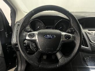 Ford Focus Focus 3 Wagon Combi 1.0 Ti-VCT EcoBoost 12V 100 (M2DA(Euro 5)) [74kW] =
 (02-2012/05-2018) picture 14
