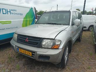 Auto incidentate Mitsubishi Pajero Pajero Hardtop (V6/7) Terreinwagen 3.2 DI-D 16V (4M41) [118kW]  (04-20=
00/12-2006) 2003/1