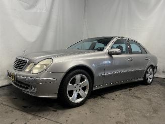 Mercedes E-klasse E (W211) Sedan 2.6 E-240 V6 18V (M112.913) [130kW]  (03-2002/12-2008) picture 3
