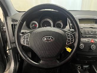 Kia Cee d Cee'd Sporty Wagon (EDF) Combi 1.4 16V (G4FA) [80kW]  (09-2007/12-2012=
) picture 22