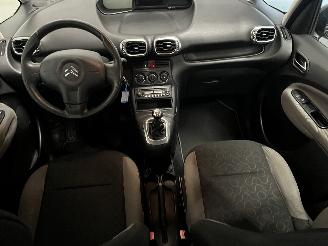 Citroën C3 C3 Picasso (SH) MPV 1.6 16V VTI 120 (EP6C(5FS)) [88kW]  (02-2009/10-20=
17) picture 11