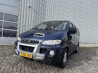 Hyundai H-200 H-1/H-200 Van 2.5 CRDi Powervan (D4CB) [103kW]  (08-2003/12-2007) picture 1