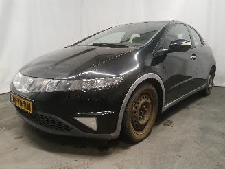 Honda Civic Civic (FK/FN) Hatchback 2.2 i-CTDi 16V (N22A2) [103kW]  (09-2005/01-20=
12) picture 3