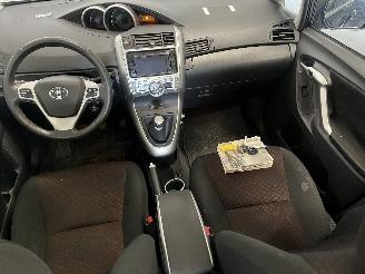 Toyota Verso Verso MPV 1.6 16V VVT-i (1ZRFAE) [97kW]  (04-2009/08-2018) picture 15