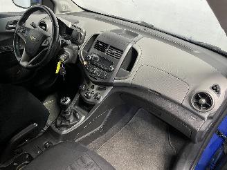 Chevrolet Aveo Aveo (300) Hatchback 1.4 16V (LDD) [74kW]  (03-2011/12-2015) picture 8