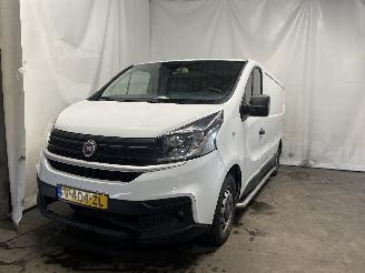 krockskadad bil auto Fiat Talento Talento Van 1.6 MultiJet,EcoJet 95 (R9M-413(R9M-H4)) [70kW]  (06-2016/=
=2E..) 2019/8