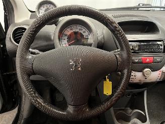 Peugeot 107 107 Hatchback 1.0 12V (384F(1KR)) [50kW]  (06-2005/05-2014) picture 21
