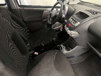 Toyota Aygo Aygo (B10) Hatchback 1.0 12V VVT-i (1KR-FE) [50kW]  (07-2005/05-2014) picture 14