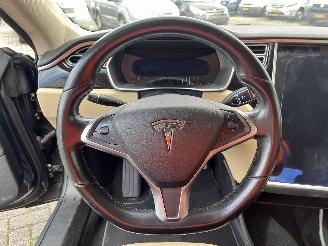 Tesla Model S Model S Liftback 85 (L1S) [270kW]  (09-2012/02-2016) picture 16
