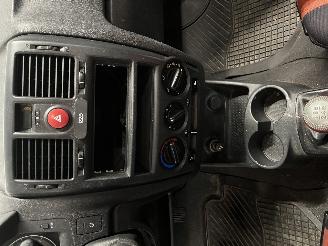 Hyundai Getz Getz Hatchback 1.1i 12V (G4HG) [49kW]  (09-2005/06-2009) picture 14