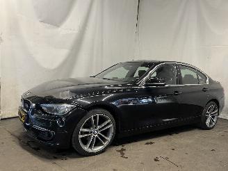 BMW 3-serie 3 serie (F30) Sedan 320i 2.0 16V (N20-B20B) [135kW]  (03-2012/10-2018)= picture 3