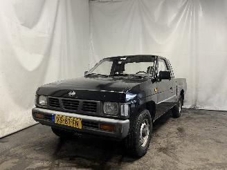 Voiture accidenté Nissan King cab King Cab/Pickup (D21) Pick-up 2.0 (Z20) [66kW]  (09-1988/12-1997) 1992/9