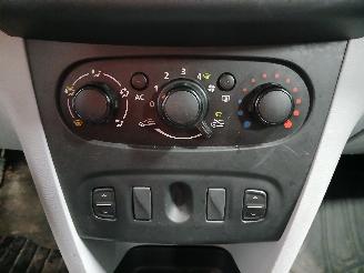 Dacia Logan Logan MCV II/III/Sandero Wagon Combi 0.9 TCE 12V (H4B-400(H4B-A4)) [66=kW]  (02-2013/...) picture 19