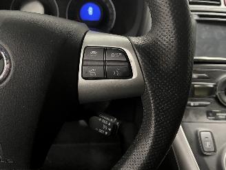Toyota Auris Auris (E15) Hatchback 1.8 16V HSD Full Hybrid (2ZRFXE) [100kW]  (09-20=
10/09-2012) picture 20
